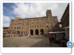 0561_Volterra_Piazza_dei_Priori