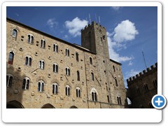 0563_Volterra_Piazza_dei_Priori